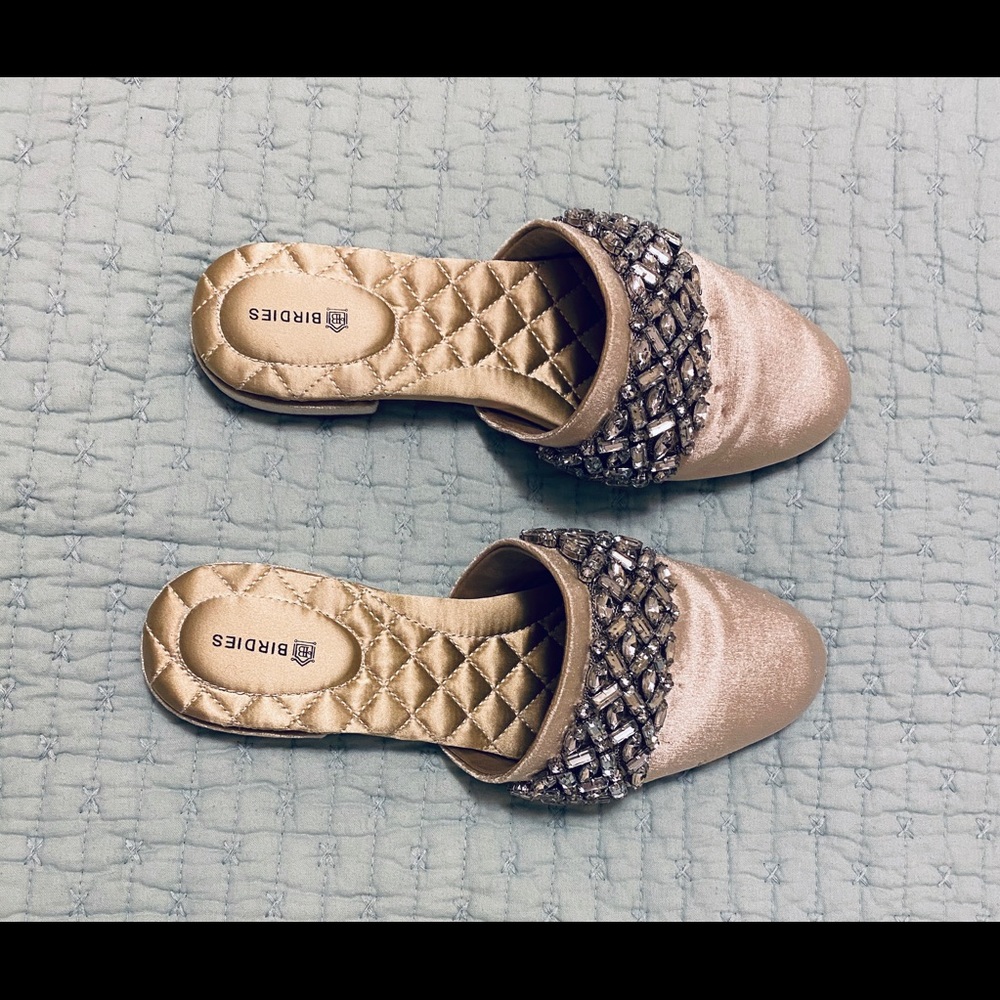 Birdies slippers- The Songbird in Snow Crystal
